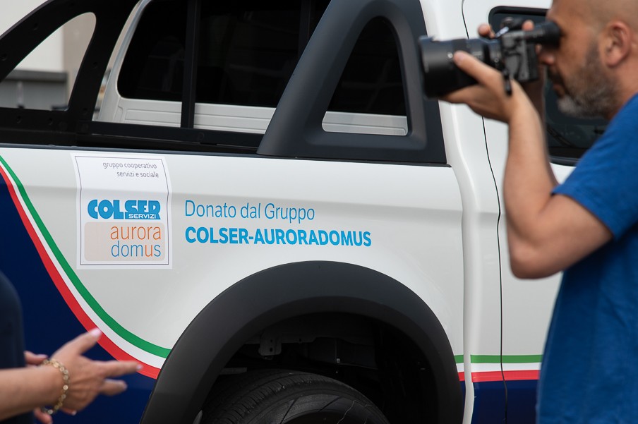 Donato un fuoristrada attrezzato alla Protezione Civile di Parma